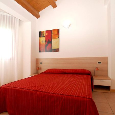 Residence Roberta Caorle Bagian luar foto