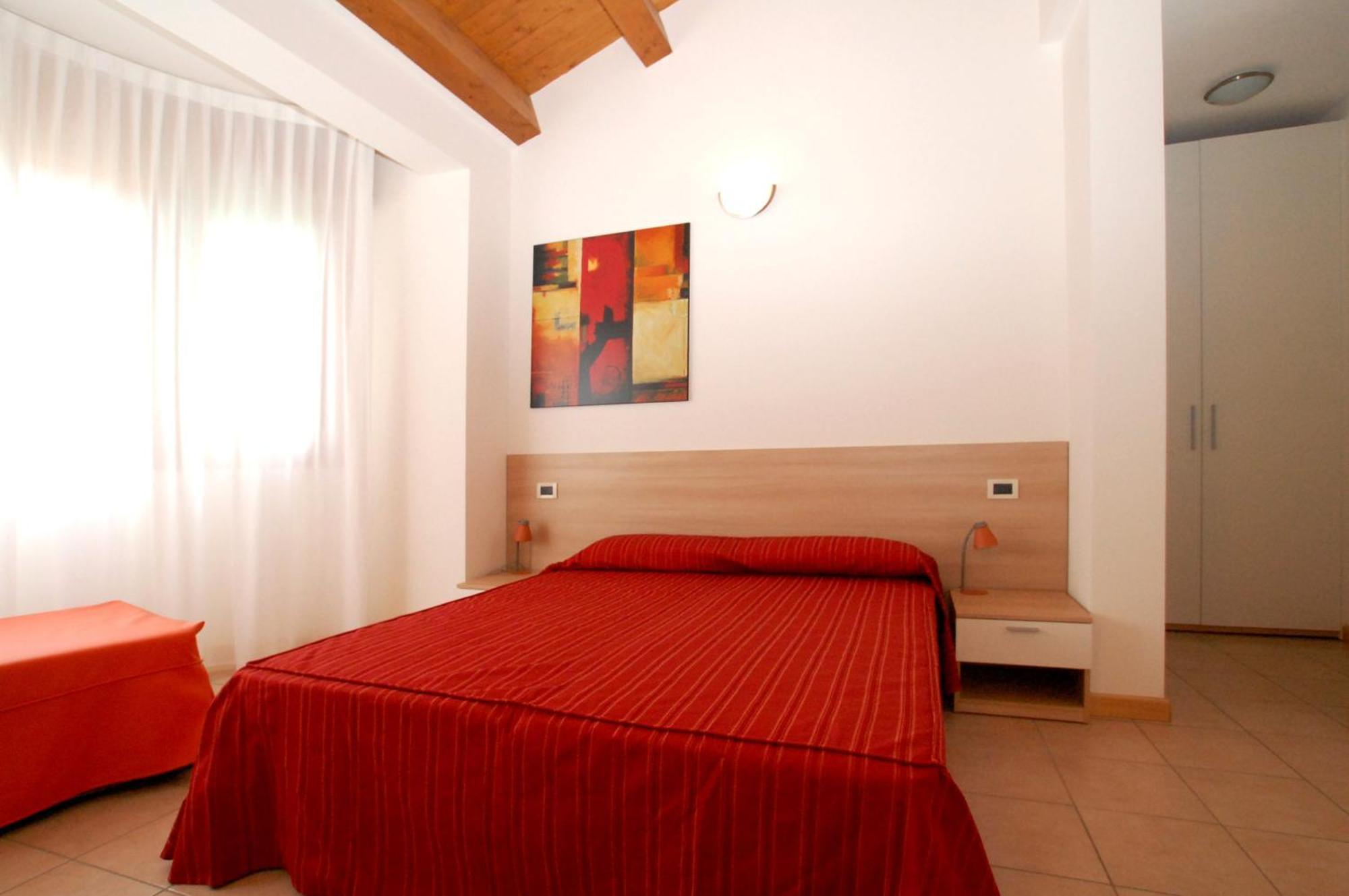 Residence Roberta Caorle Bagian luar foto